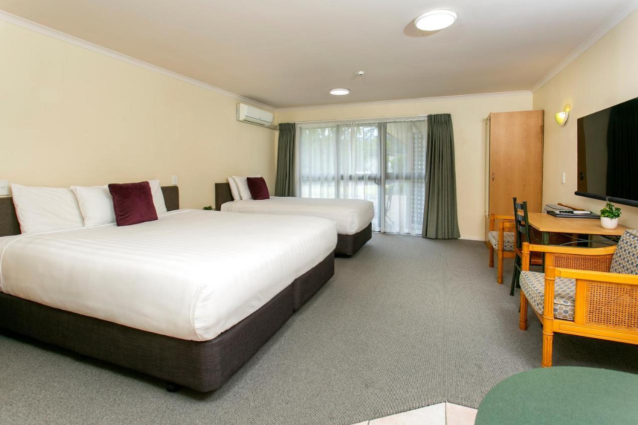 Albany Oak Motel Auckland Exterior photo