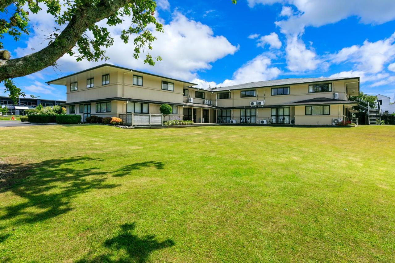 Albany Oak Motel Auckland Exterior photo